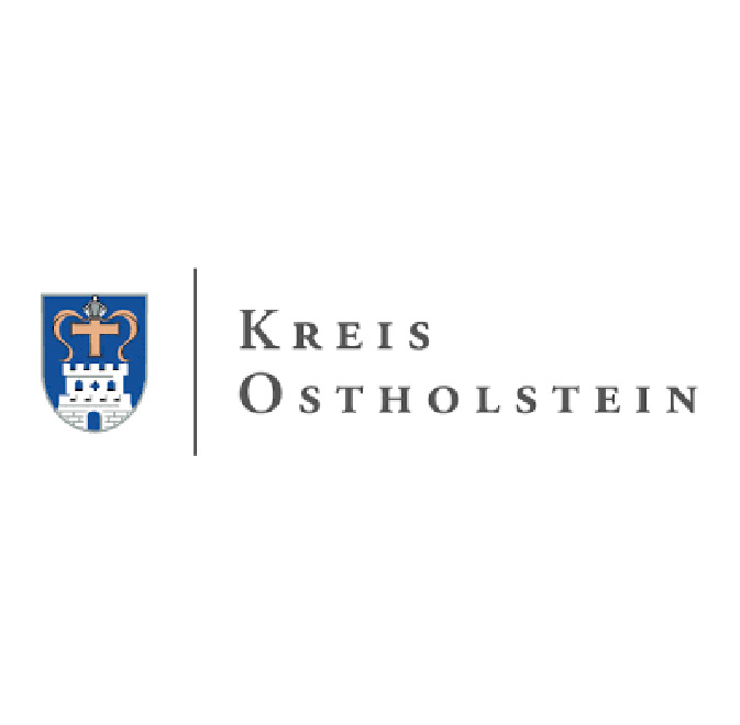 Wappen-Logo des Kreises Ostholstein – ein zweistöckiger Turm mit rundbogiger Toröffnung, darüber ein Kreuz, oben besteckt mit einer Bischofsmütze.
