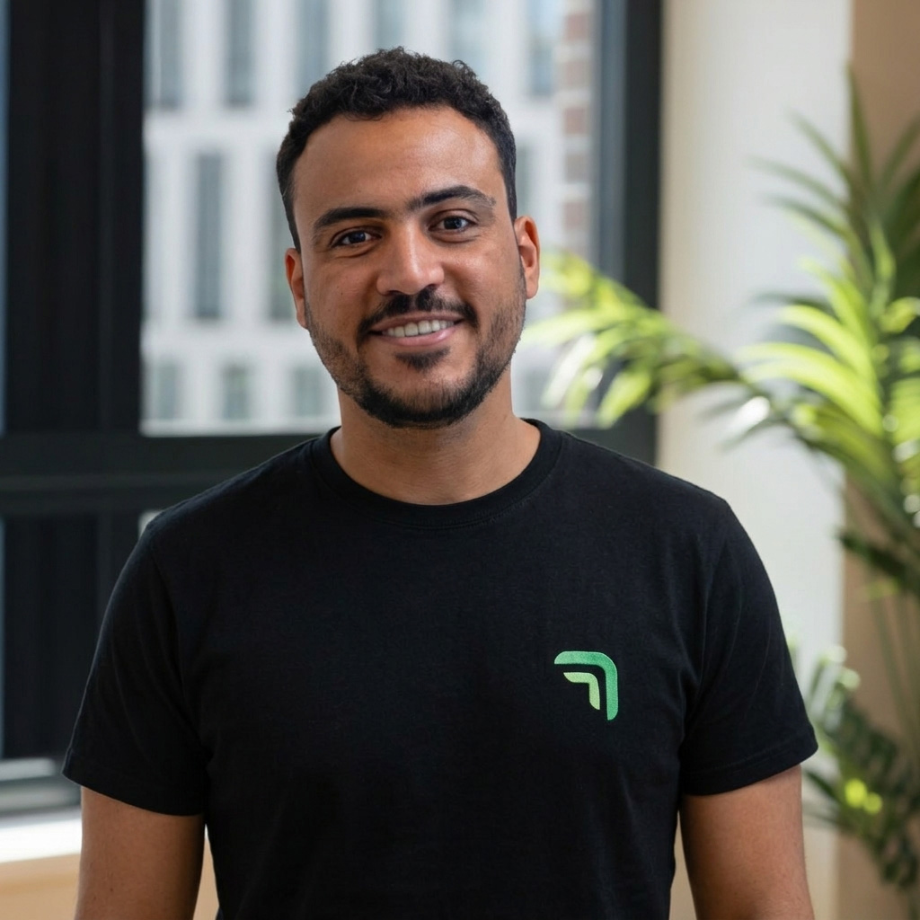 Das ist ein Bild von Mohamed. Mohamed ist im IT-Team von summ ai.